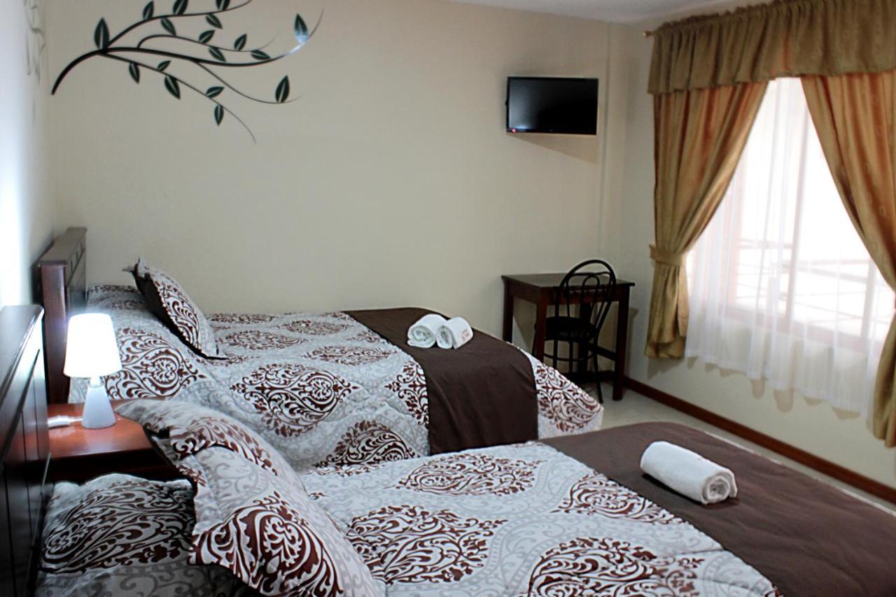 Hostal Colonial Banos Exterior photo