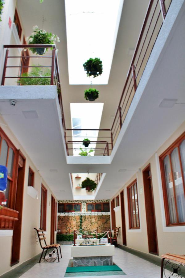 Hostal Colonial Banos Exterior photo